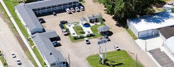 Colonial Motel And Rv Park Mandan Экстерьер фото